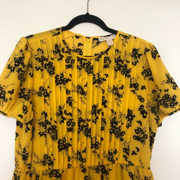 Michael Kors Floral Short Sleeve Dress, size L - Picture 2 of 2